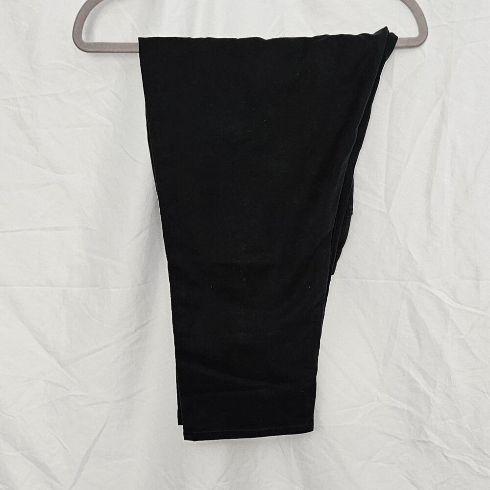 Black Capri Pants